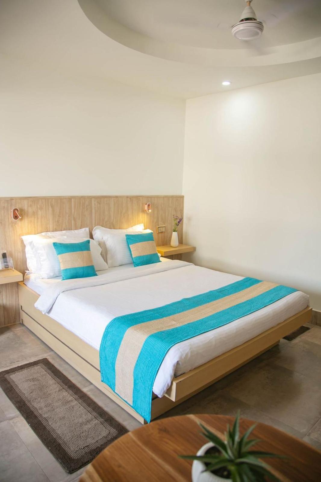 Dimāpur Hotel Lake Shilloi מראה חיצוני תמונה